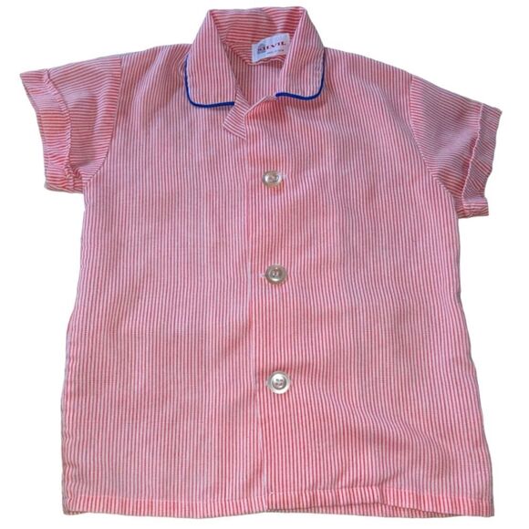 āSilvilĀ redāandāwhiteāstripedāš5āforā$25 - Picture 1 of 7